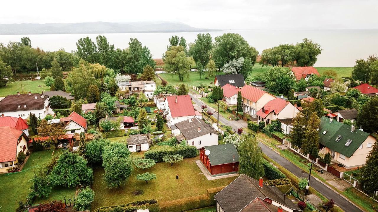 Lake House Farsang Balatonberény Exteriér fotografie